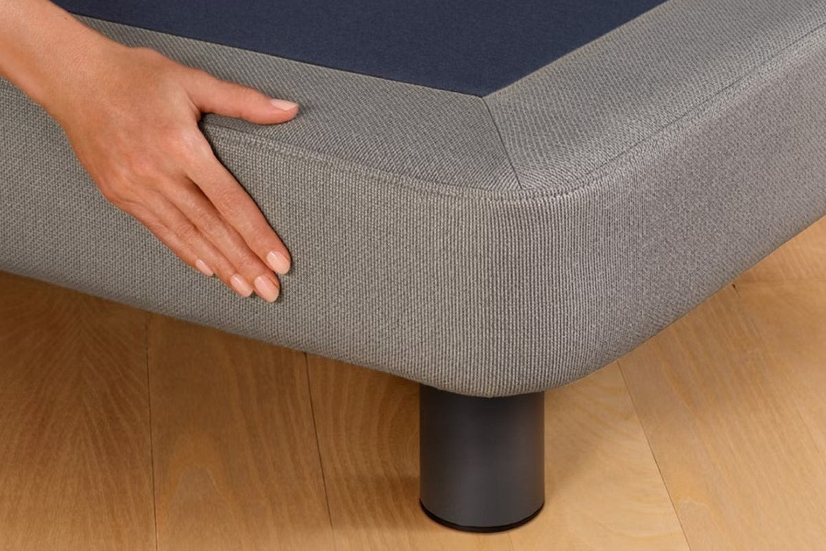 Cadre de lit rembourré