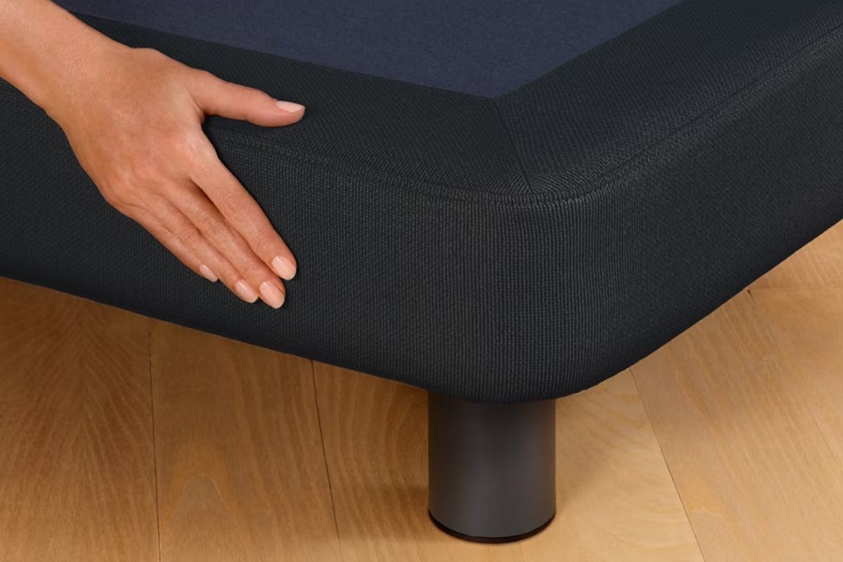 Cadre de lit rembourré